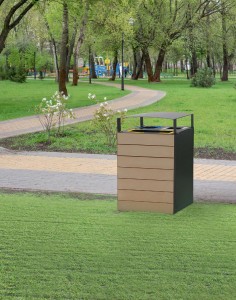 Wooden and metallic Trash Bin in the Park